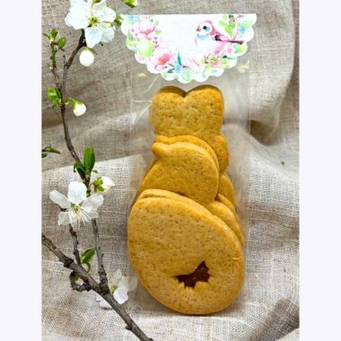 медени бисквити с карамелен пълнеж за великден с кауза